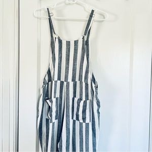 🐰URBAN OUTFITTERS🐰STRIPED LINEN JUMPSUIT